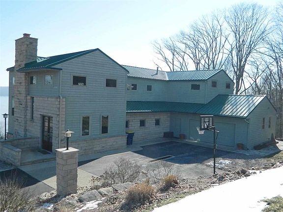 2nd image of 3526 E Harbor Dr