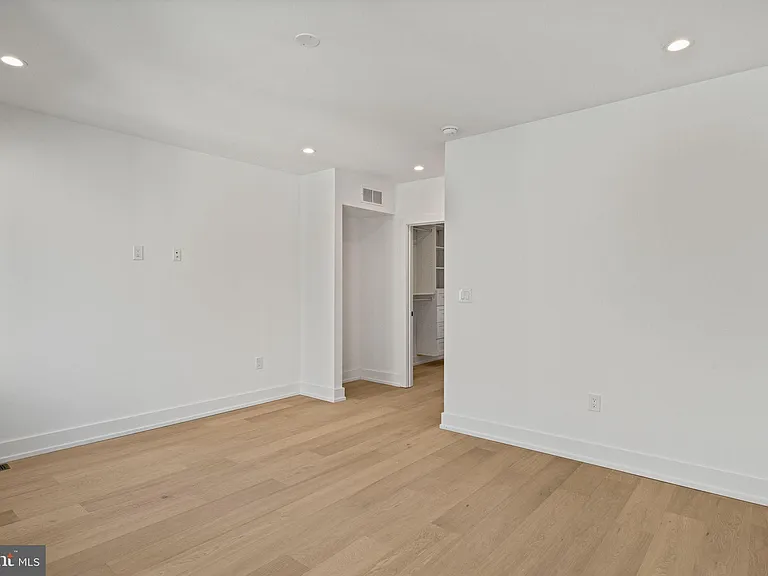 706 Latona St #I — Photo 14