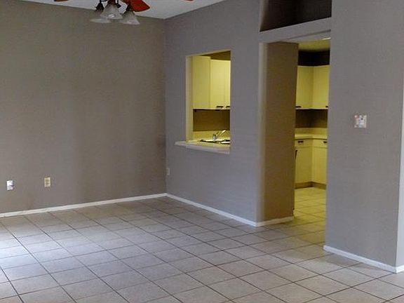 3rd image of 48 Emerald Bay Dr