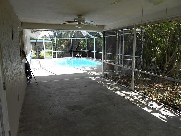 2nd image of 1412 SE 36th Ter