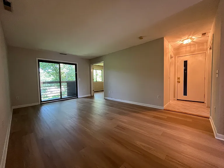 166 Old Brookfield Rd #26-6 — Photo 6
