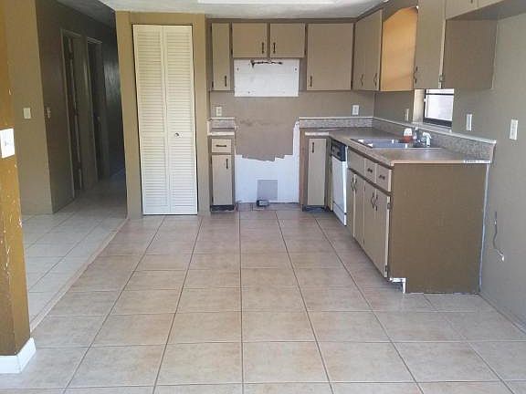 2nd image of 2426 Victory Palm Dr