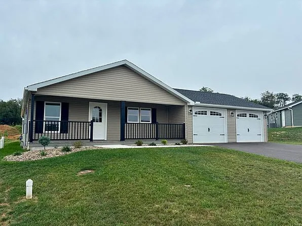 26 Burke Dr, Shippensburg, PA 17257