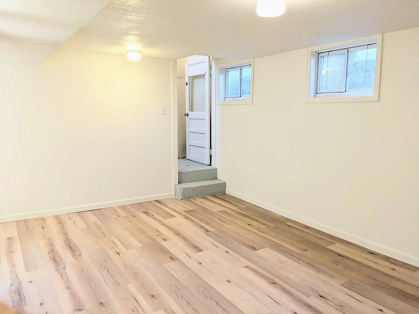 Cozy Basement Retreat Awaits! — Photo 4