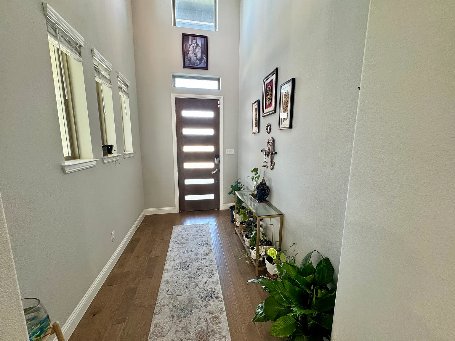 4 bed, 2847 sqft, $3,700 — Photo 4