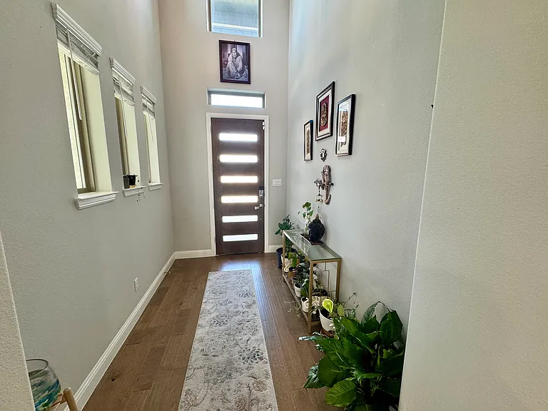 6443 Culverdale Ln — Photo 4