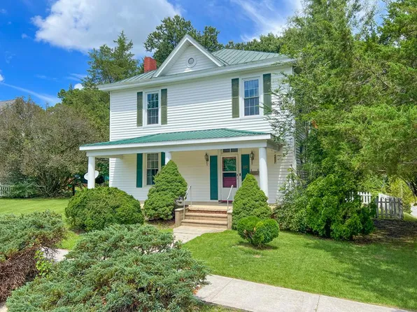 100 Oliver Ave, Crewe, VA 23930