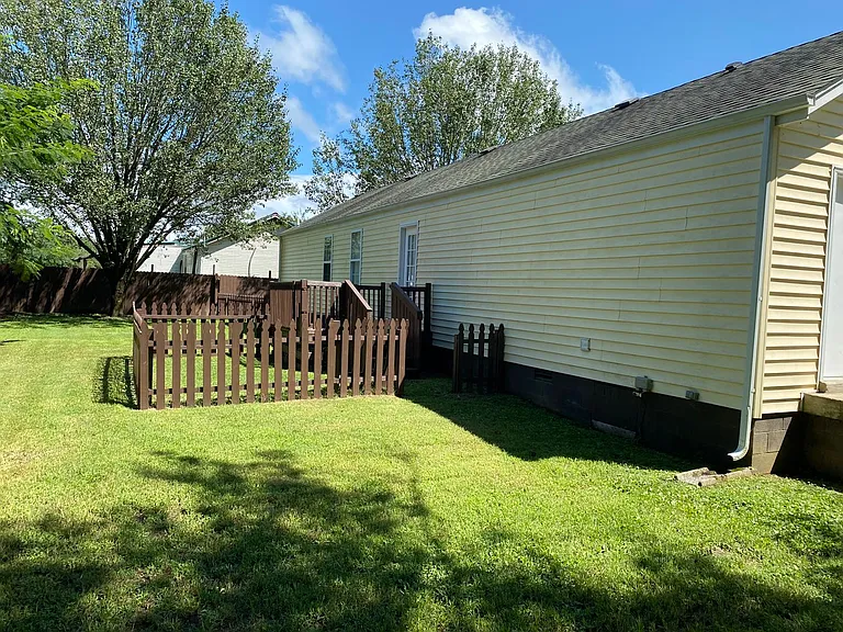 748 Meadowlark Dr — Photo 25