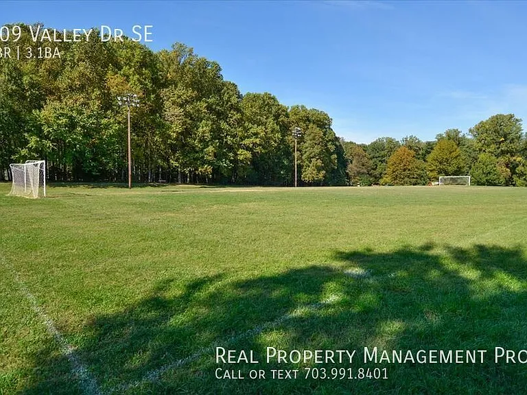 609 Valley Dr SE — Photo 47
