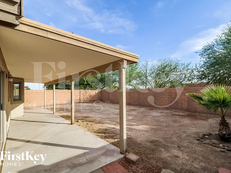 25757 W Saint Kateri Dr — Photo 15