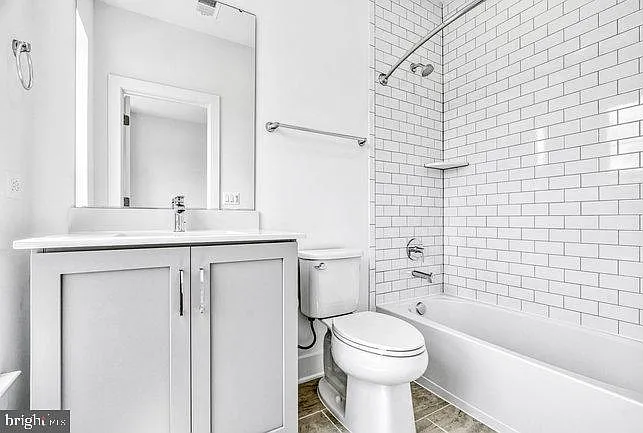 11236 Bunsen St — Photo 35