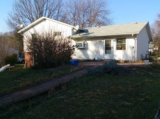 403 W Ash Rd, Sterling, VA 20164