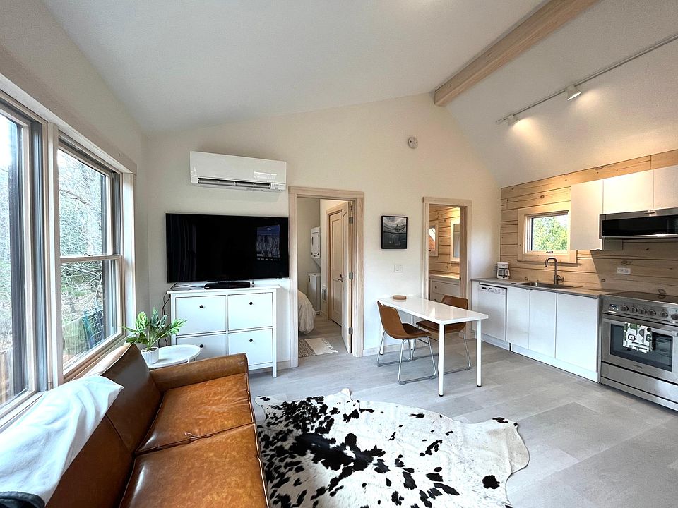 2 Coles Village Rd 2, Falmouth, ME 04105 Zillow