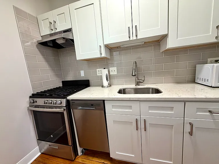 36 E Newton St #6 — Photo 6
