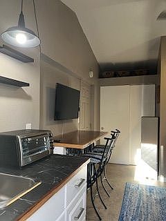 5th image of 2347 Sandy Ln
