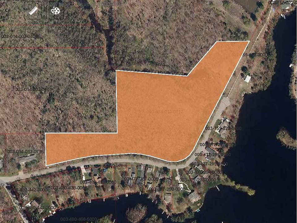 1st image of Silverwood Dr