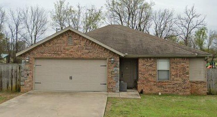 1st image of 941 Bonnie Scotland Dr