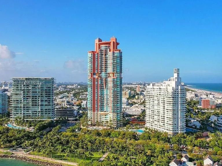 300 S Pointe Dr #908 — Photo 44