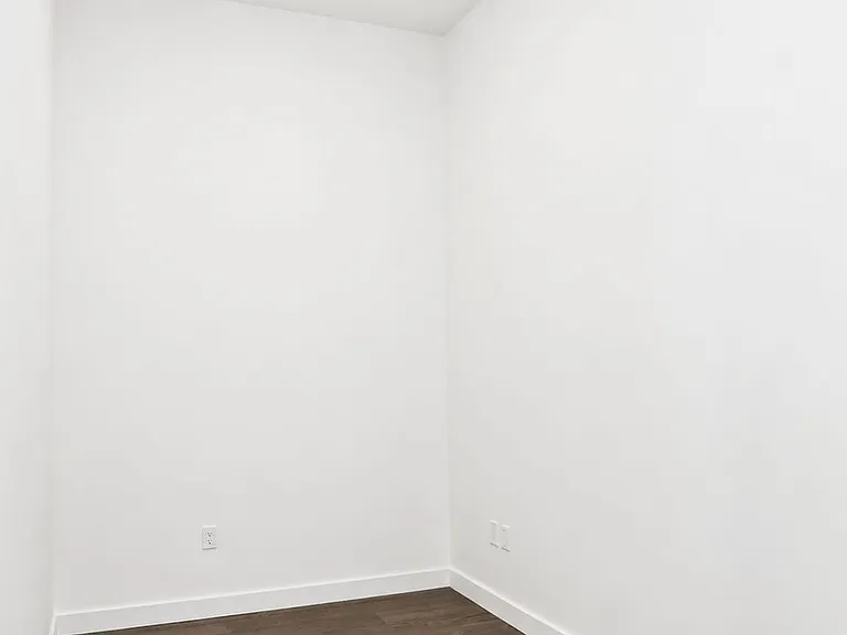 3 Concord Cityplace Way #Penthouse 8105 — Photo 32