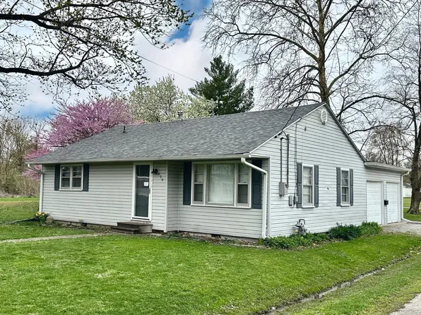 400 Austin Ave, Flora, IL 62839