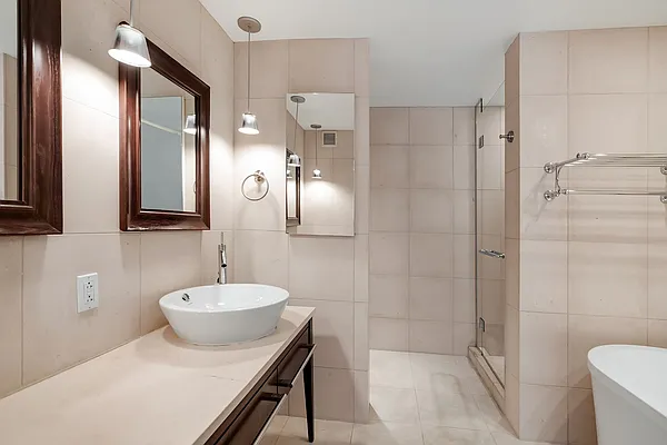 Rented by Compass | media 4