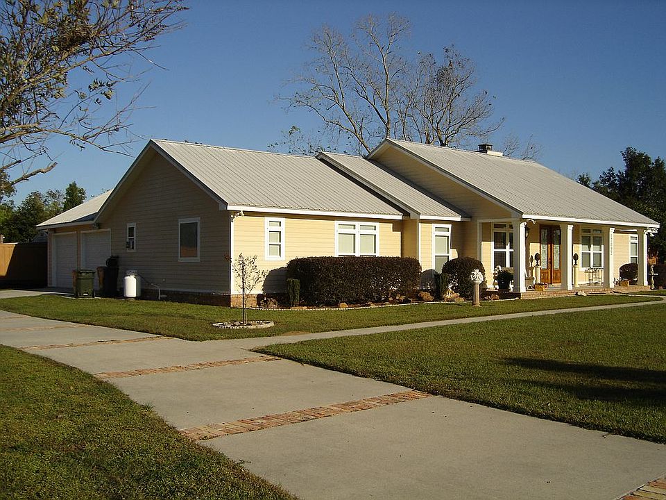 1st image of 17092 Lacey Cir
