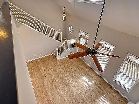 5th image of 2683 Mariner Way