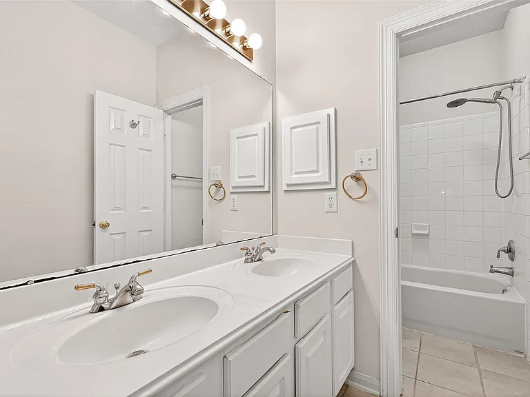 23734 Indian Hills Way — Photo 32