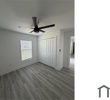 4th image of 3614 NE 9th Pl