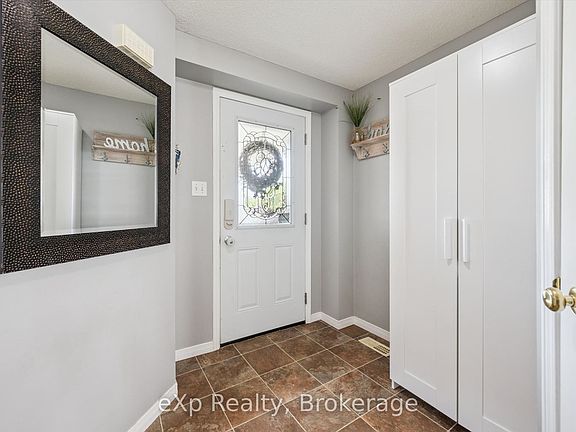 4th image of 296 Tait Cres