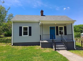 1411 Fairview St, Greensboro, NC 27405
