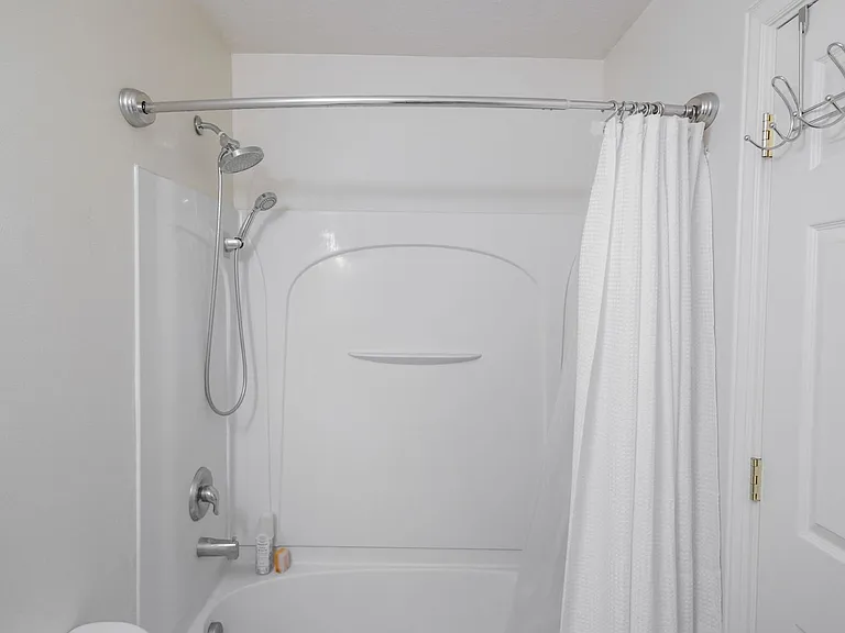 369 N Main St #4 — Photo 20