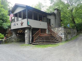 2125 Timber Lake Rd, Pocono Lake, PA 18347