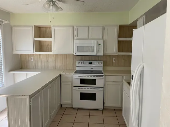 2127 Pier Point Pl, Virginia Beach, VA 23455