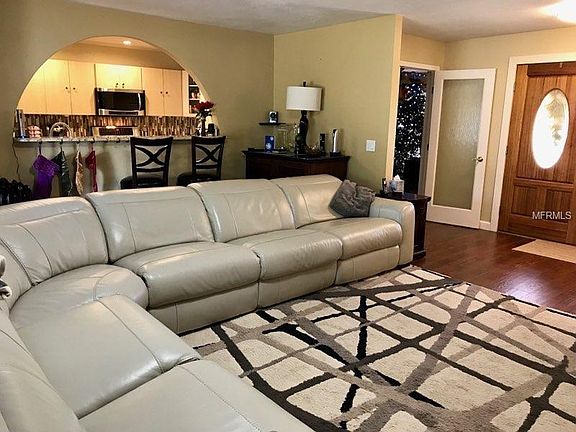 5th image of 510 Hickory Lake Dr