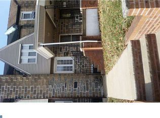 914 Flanders Rd, Philadelphia, PA 19151