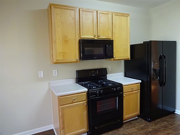 5th image of 1912 Ashwood Grove Dr