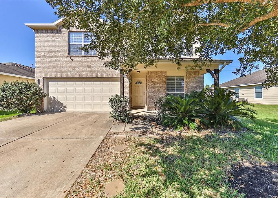 1st image of 24530 Lakecrest Village Dr