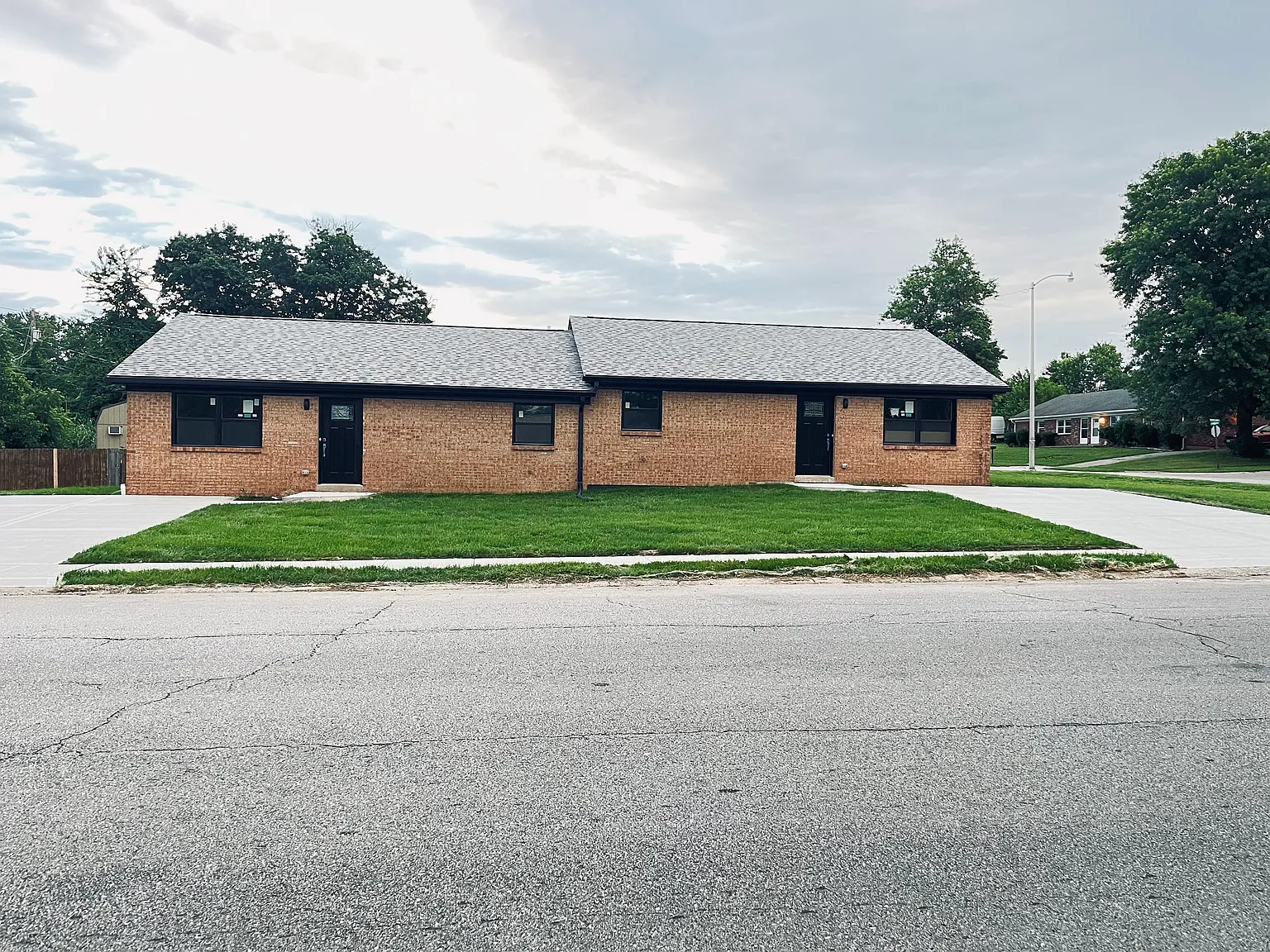 2 bed, $1,650 — Photo 2