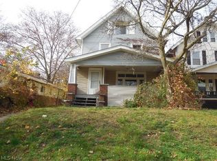 421 Crestwood Ave, Akron, OH 44302