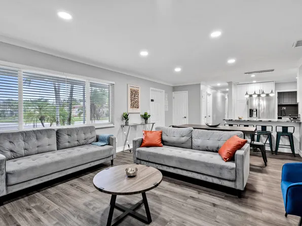 6860 Tyler St, Hollywood, FL 33024