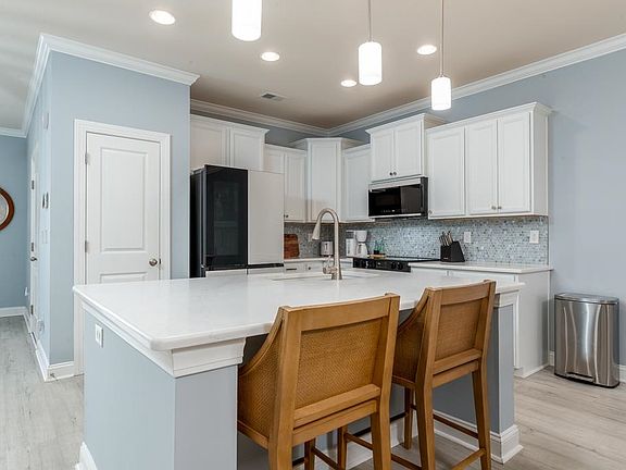 5th image of 2406 Kings Bay Dr. #2406