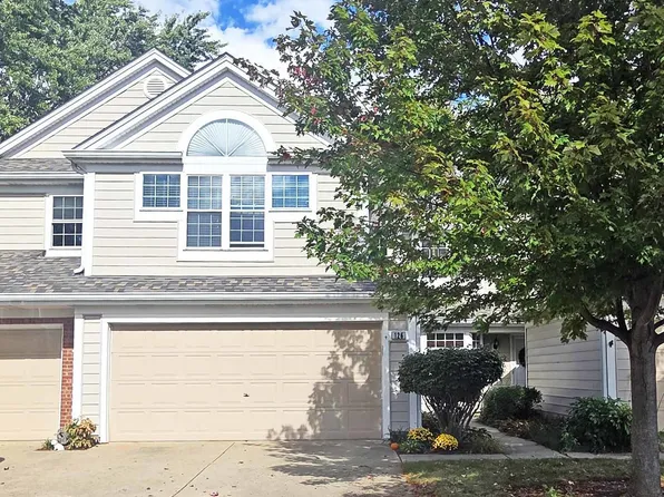 126 Woodstone Dr, Buffalo Grove, IL 60089