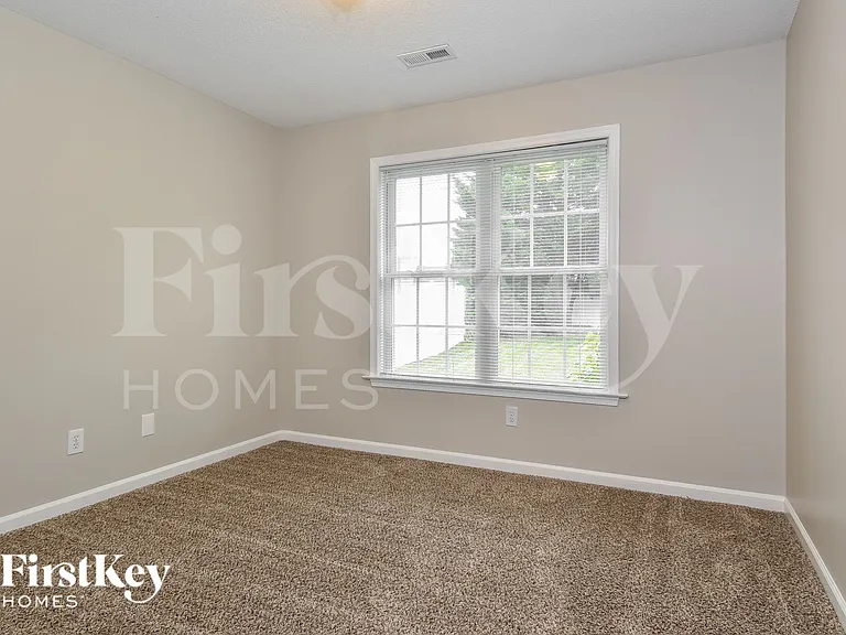 3508 Bent Trace Dr — Photo 8