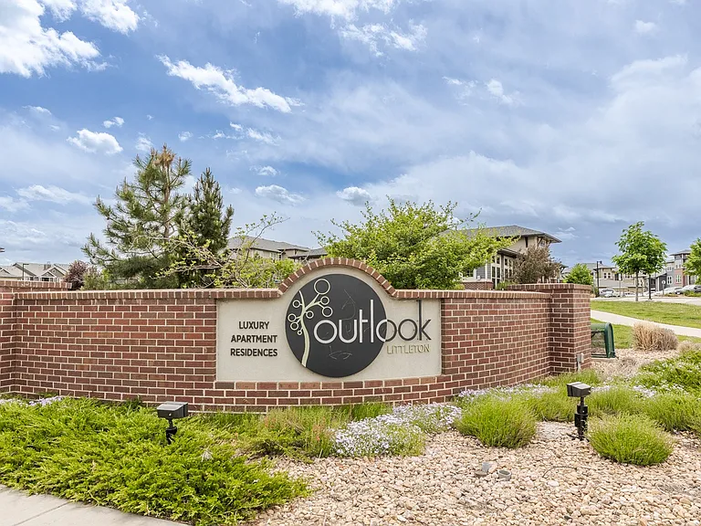 Outlook Littleton — Photo 23