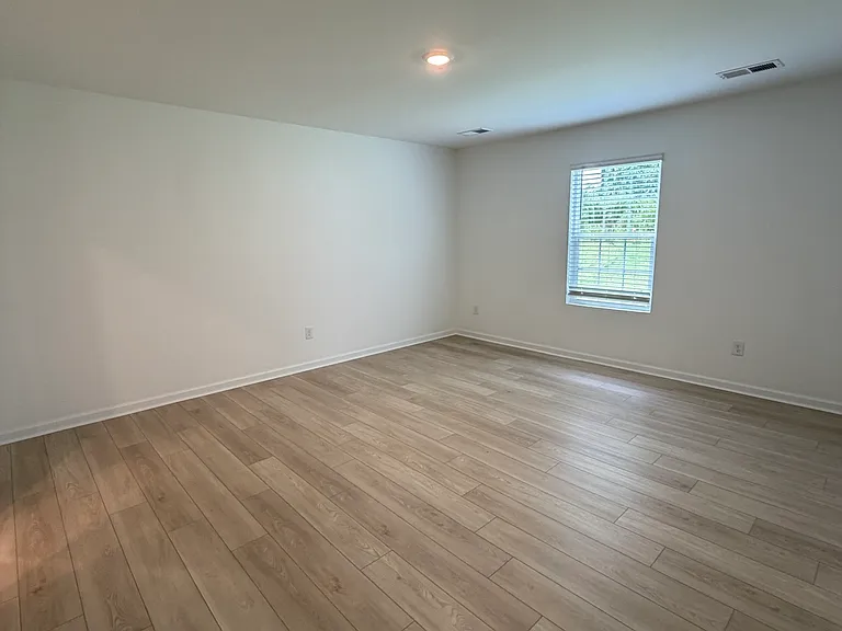 403 Assata Ln — Photo 10