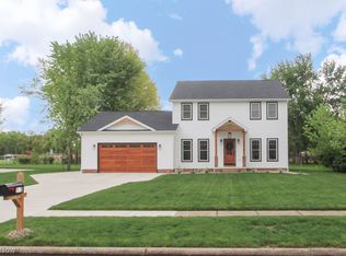 515 Parkview Dr, Columbiana, OH 44408
