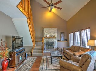 344 Shawnee Rd, Sunrise Beach, MO 65079