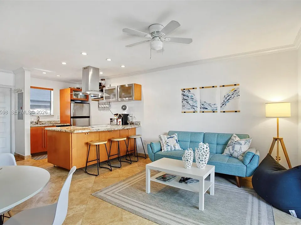 798 Crandon Blvd #37C