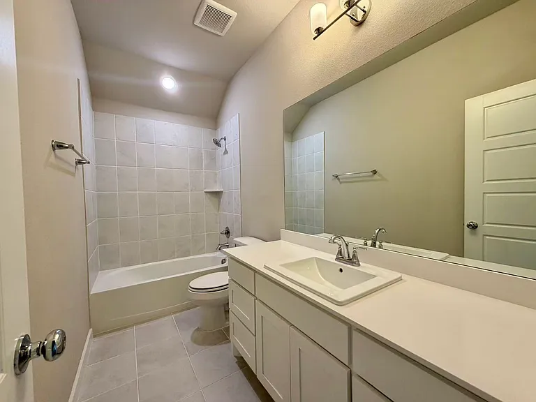 1415 Vinewood St — Photo 17